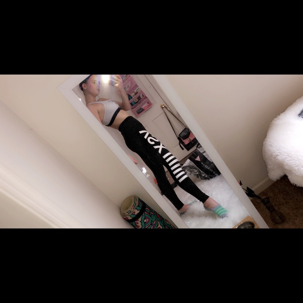Victoria Secret knockout leggings